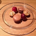 Point - ミニャルディーズ