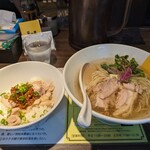 塩生姜らー麺専門店 MANNISH - 