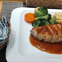 ビフトロ バイ ラ コクシネル - 大きなお肉