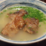 まるやす 中城店 - なんこつソーキそば　大　620円