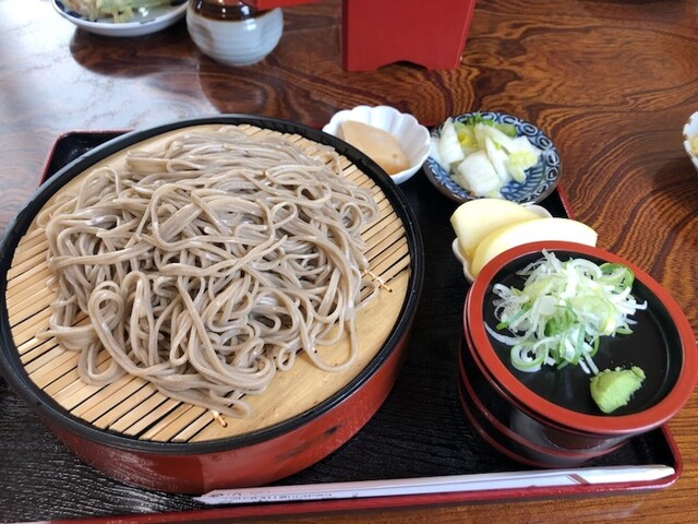 猿楽そば - 養鱒公園（そば）の写真