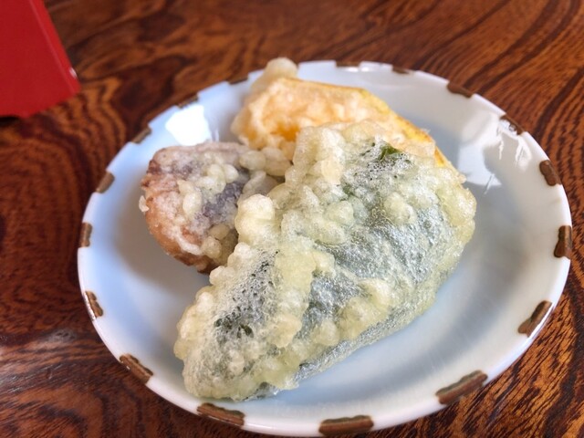 猿楽そば - 養鱒公園（そば）の写真