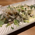 網焼き囲炉裏と土鍋 小江戸の個室居酒屋 囲炉鶏 川越駅前店 - 炙り鮮魚の薬味ポン酢