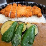 カレー屋　匠 - ランチ黒豚カレー中盛り野菜&黒豚ロースカツ