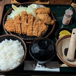 とんかつ こころ - カキもち豚上ロースかつ定食