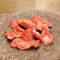 徳壽  - 和牛切り落としランチ・肉大盛、2,300円。