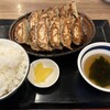 餃子販売所 新宿小滝橋通りいち五郎