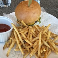 MAISON MARUNOUCHI - マルノウチ 和牛チーズバーガー ※最近ではダントツのバーガー