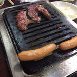 杉ホルモン - ウインナーも焼きます