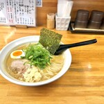 いっぽし - らーめん&にんにくトッピング