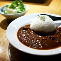 焼肉 赤坂 えいとまん - デフォルトはやや少なめですが、おかわり出来ます