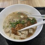 Tesco Lotus On nut Food Court - 