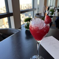 ザ タヴァン グリル＆ラウンジ - 