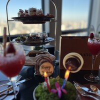 ザ タヴァン グリル＆ラウンジ - 