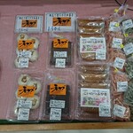今津製菓所 - 料理写真:陳列棚 今津製菓所の和菓子コーナー