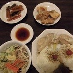 一寸法師 - 全てのラーメンに追加できるセット。この内容で200円!!