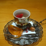 日本料理 幸庵 - 柿のコアントロゼリー、苺と洋梨、栗のアイス