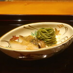 日本料理 幸庵 - 鮑と舞茸の加減酢ジュレがけ 鮑肝素麺添え