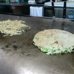 いまだお好み焼き - この状態で５分は置かれました。