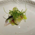 ニシムラ鮨TAKA - しめ鯖　蕪　バジル