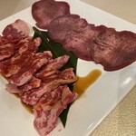 焼肉じゅうじゅうカルビ - 料理写真:
