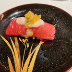 ニシムラ鮨TAKA - 鮪　大和芋　キムチ　米