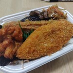 ほっかほっか亭 - 料理写真:唐揚げのり弁当