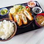 大黒食堂 - ササミチーズ巻き定食