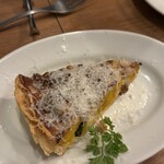 CHELSEA - かぼちゃ、ゴルゴンゾーラ、くるみのキッシュ