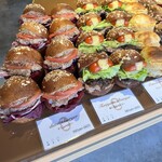 daco - ♦️照焼きバーガー¥410
      具材やソースは美味しいけど肉肉しくさはイマイチ