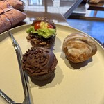 daco - ◾️ブリワッサン¥410
      ◾️照焼きバーガー¥410
      ◾️フォンダンショコラ¥410
      　※キャッシュレス決済可能