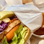 モスバーガー - 料理写真:レインボーみたいな、vividカラーが元気でアート◯