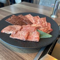 焼肉うしごろ 新宿三丁目店 - 
