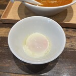 六坊担担面 - トッピングで頼んだ温玉