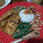 Made's Warung - 