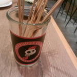 串カツの中村屋 - 串入れ