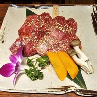 神戸牛炭火焼肉 いく田 代々木 - 