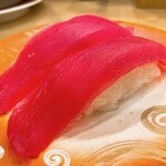回転寿し トリトン - 【2023年12月】天然まぐろ＠286円。