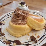 LIKO CAFE - モンブランパンケーキ(ふわふわ生地)　1650円税込　2024.9