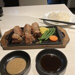 溶岩焼肉ダイニング bonbori 新宿店 - 