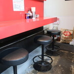 ラーメン二郎 - 店内の様子