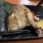 いごこち酒笑 ふらっと - 鯛のカマ焼き