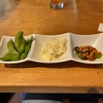 かき左右衛門 - 突き出し