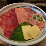 宝 - まぐろづくし丼