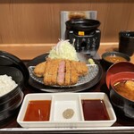 牛カツ京都勝牛 - 牛サーロインカツ膳