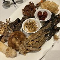 カントニーズ 燕 - 