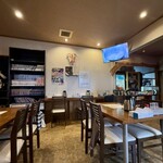 源七 くろとり食堂 - 店内