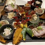 273699327 - 
