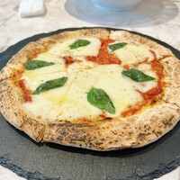 VALON TOKYO 錦糸町 - ホリデーランチ（税込2,178円）のメイン、マルゲリータ
