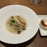 カントニーズ 燕 - 